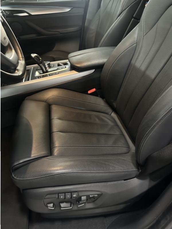 BMW X5 4.0d pack M 
