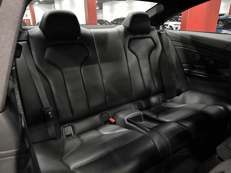 BMW M4 F82 431cv DKG Milteck