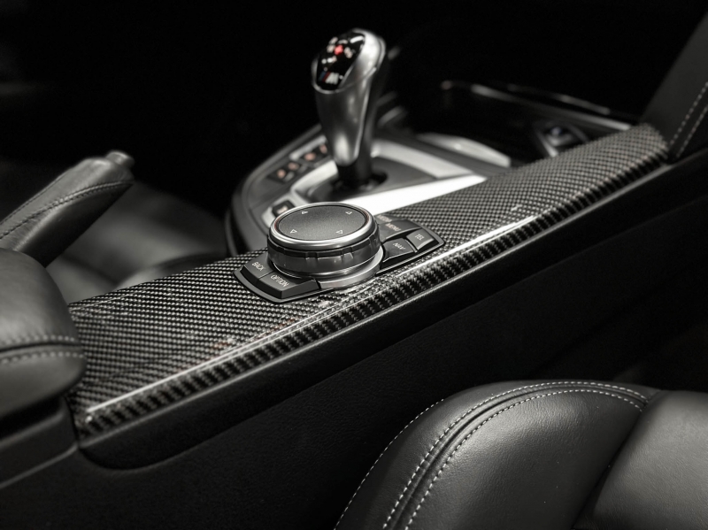 BMW M4 F82 431cv DKG Milteck