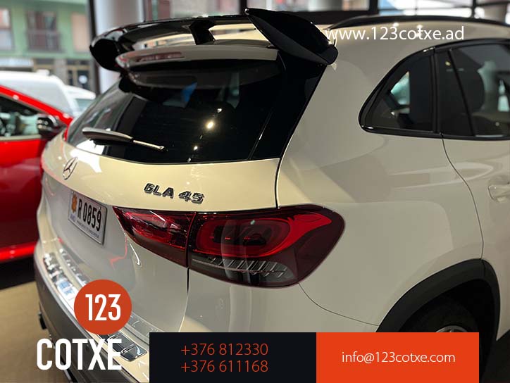Mercedes Benz GLA 45 AMG 4M°AERO-PAKET°PANO°NIGHT°21