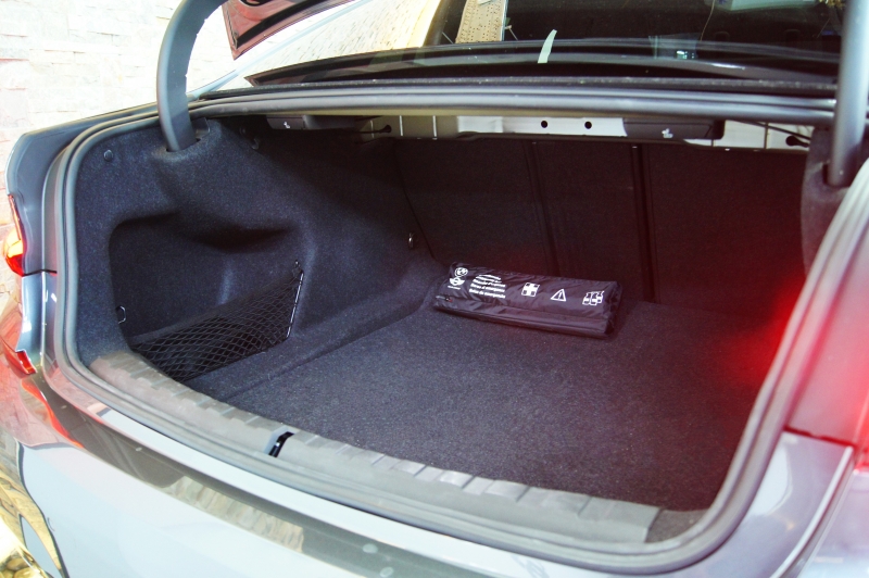 BMW 318D 150CV * PACK M *