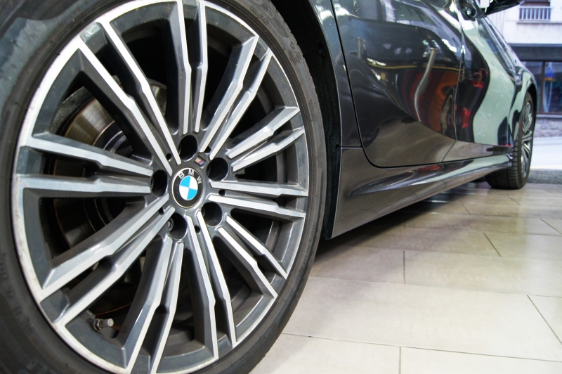 BMW 318D 150CV * PACK M *