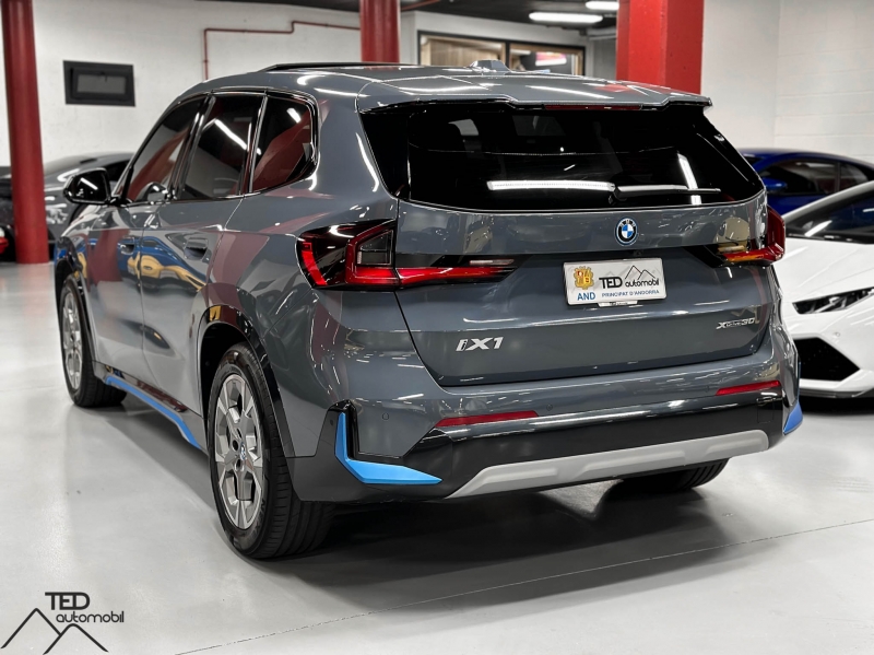 BMW iX1 30e X-Drive 272cv 100% Elèctric