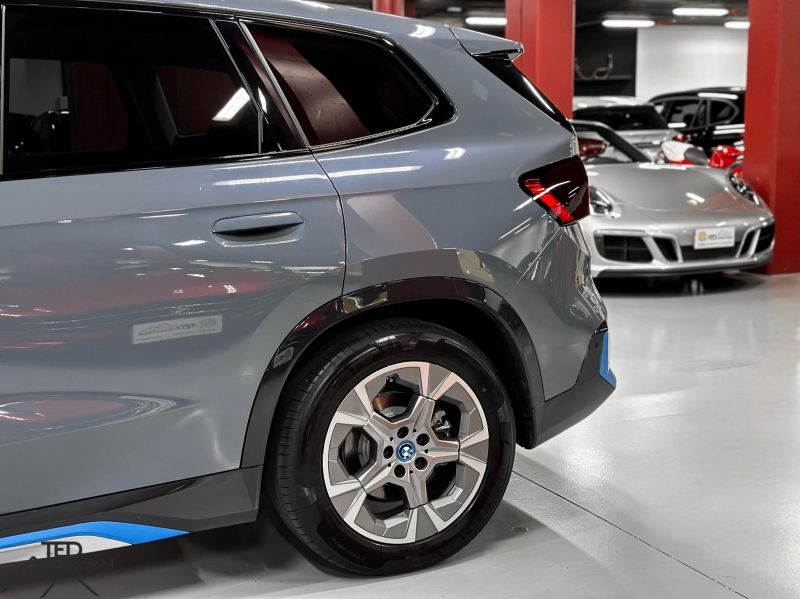 BMW iX1 30e X-Drive 272cv 100% Elèctric