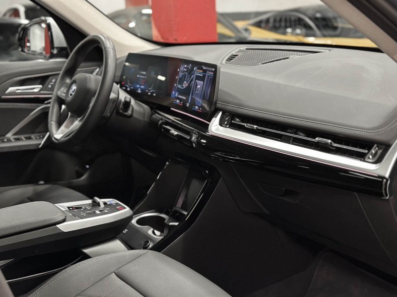 BMW iX1 30e X-Drive 272cv 100% Elèctric