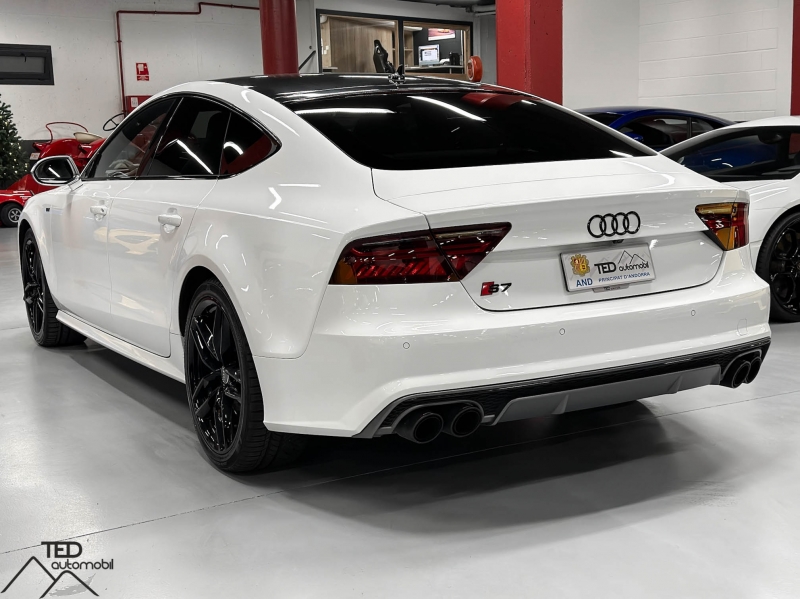 Audi S7 V8 450cv Quattro Akrapovic
