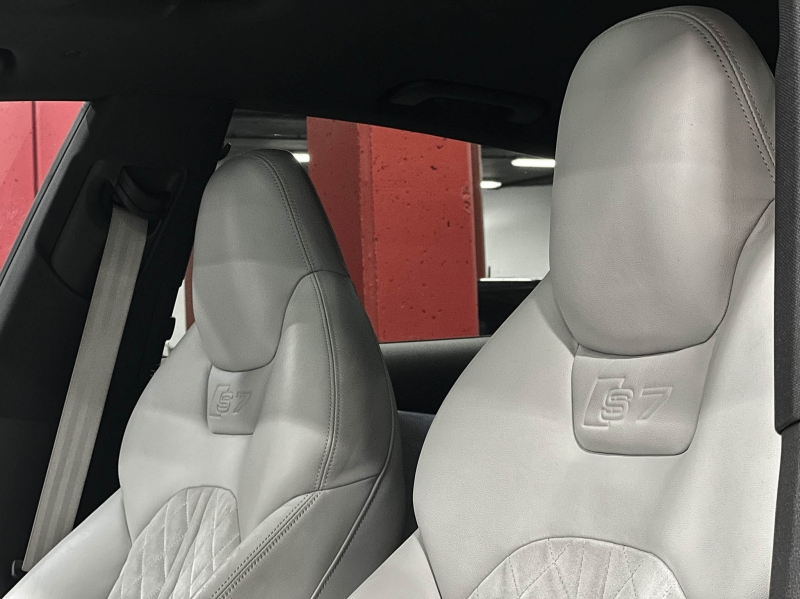 Audi S7 V8 450cv Quattro Akrapovic