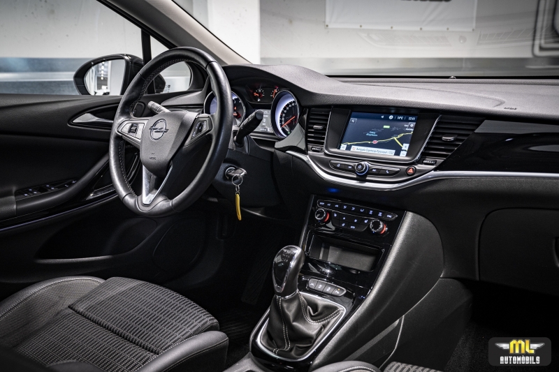 Opel Astra Sports Tourer 1.2 Turbo 145CV