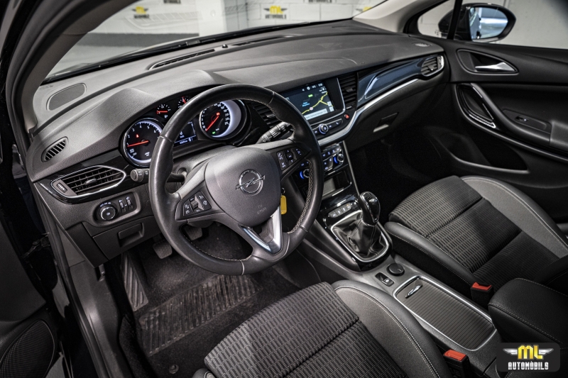 Opel Astra Sports Tourer 1.2 Turbo 145CV