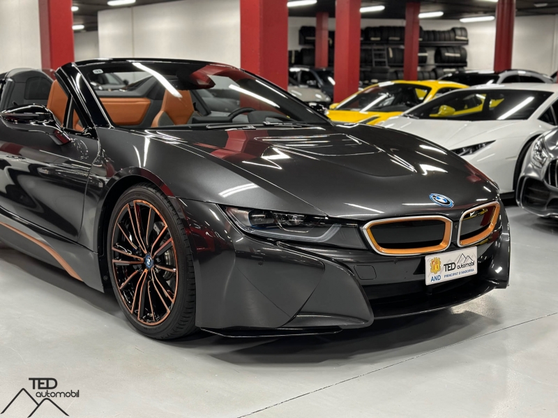 BMW i8 Roadster Sophisto Edition 1/200 374cv