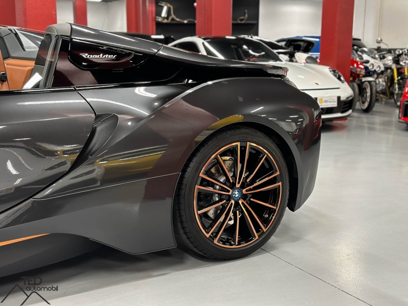 BMW i8 Roadster Sophisto Edition 1/200 374cv