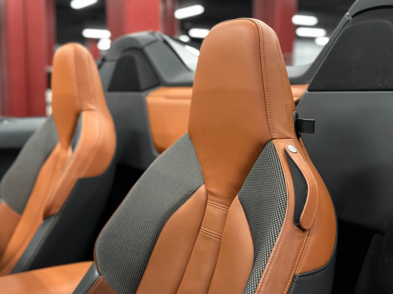 BMW i8 Roadster Sophisto Edition 1/200 374cv