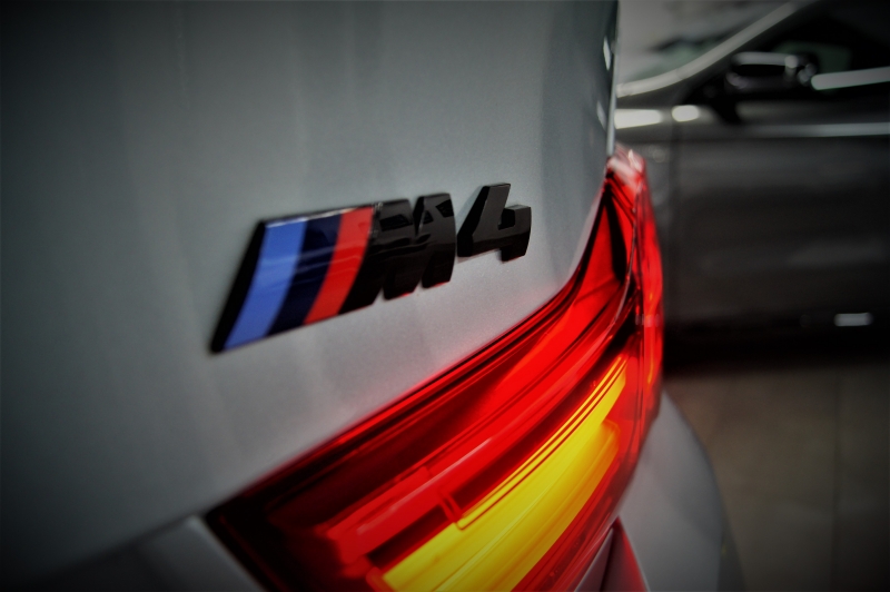 BMW M4 COMPETITION DKG 450CV * FULL EQUIP *