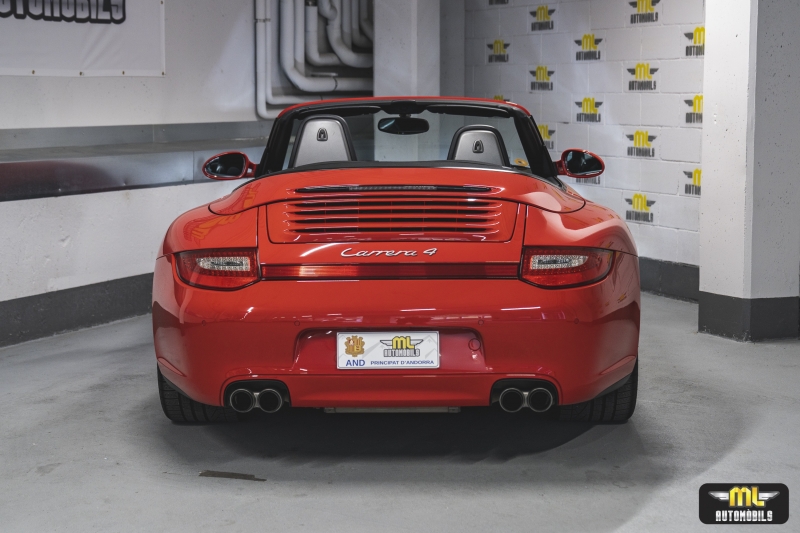 Porsche 911 Carrera 4 Cabriolet PDK