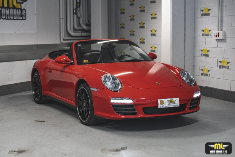 Porsche 911 Carrera 4 Cabriolet PDK