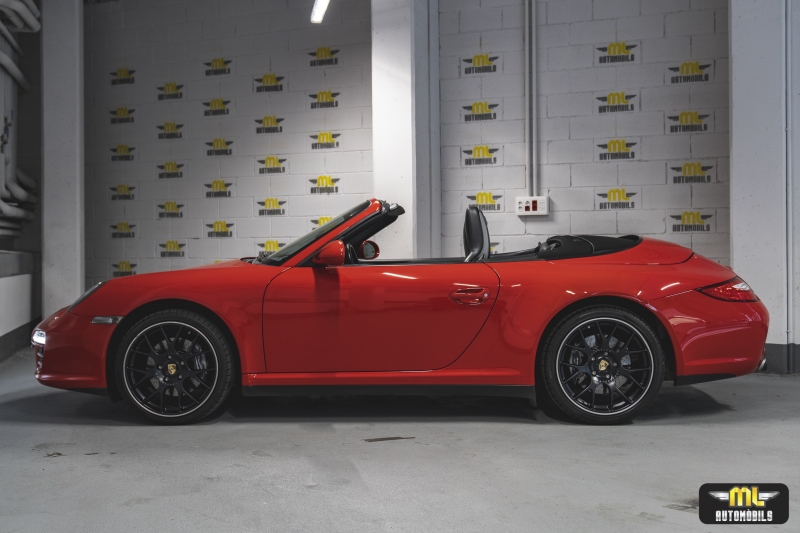 Porsche 911 Carrera 4 Cabriolet PDK
