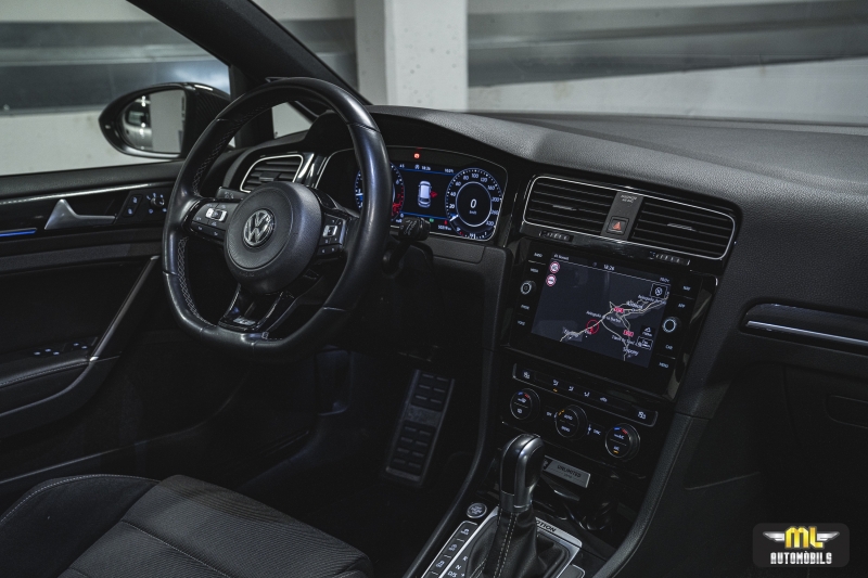 VOLKSWAGEN GOLF R UNLIMITED EDITION 4MOTION