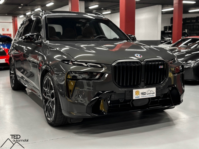 BMW X7 M60i X-Drive 530cv