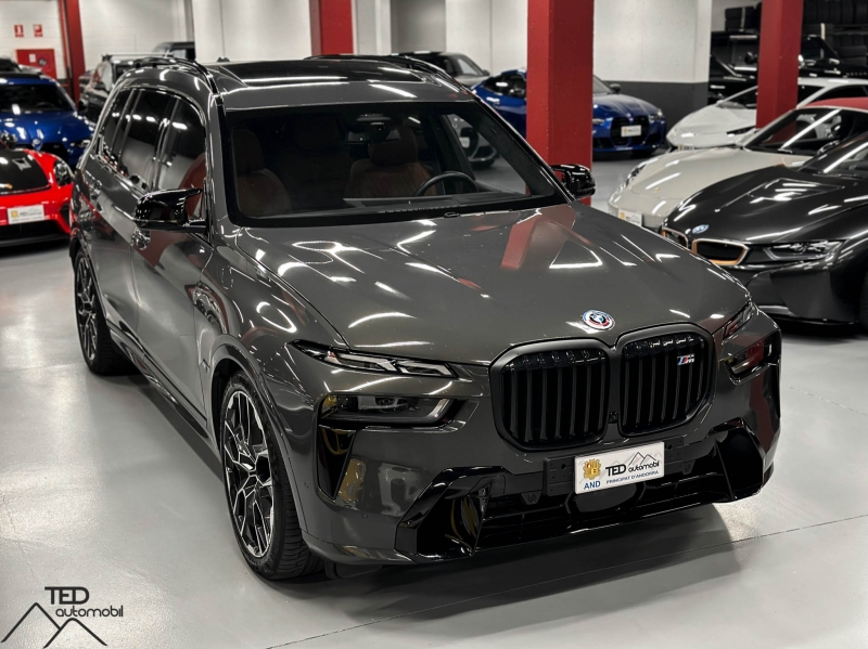 BMW X7 M60i X-Drive 530cv