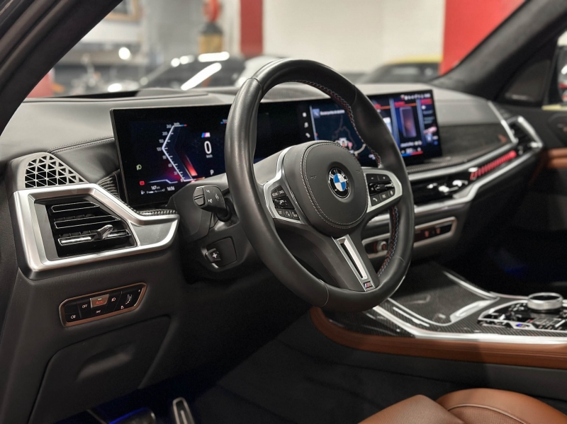 BMW X7 M60i X-Drive 530cv