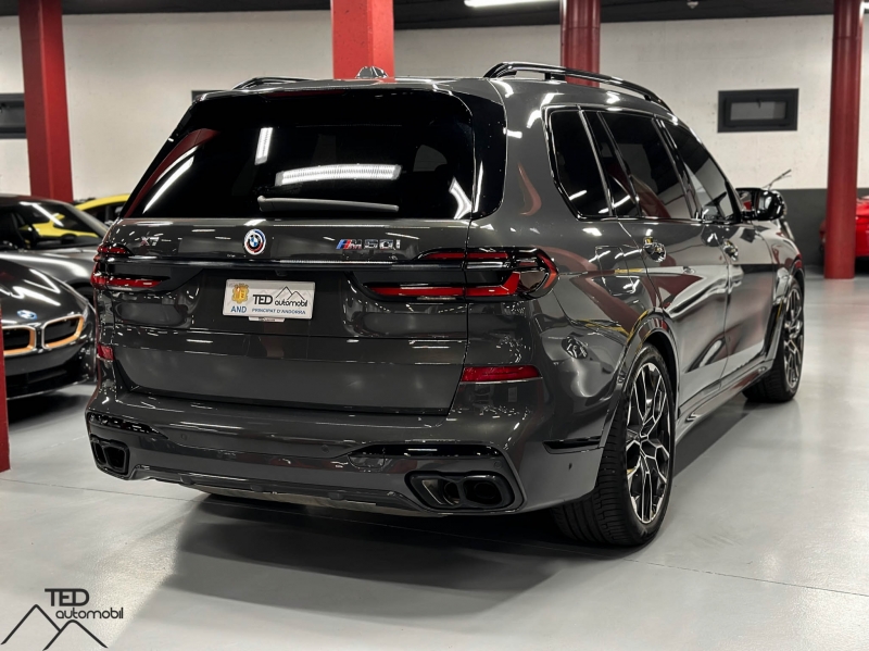 BMW X7 M60i X-Drive 530cv