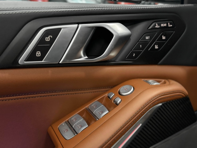BMW X7 M60i X-Drive 530cv