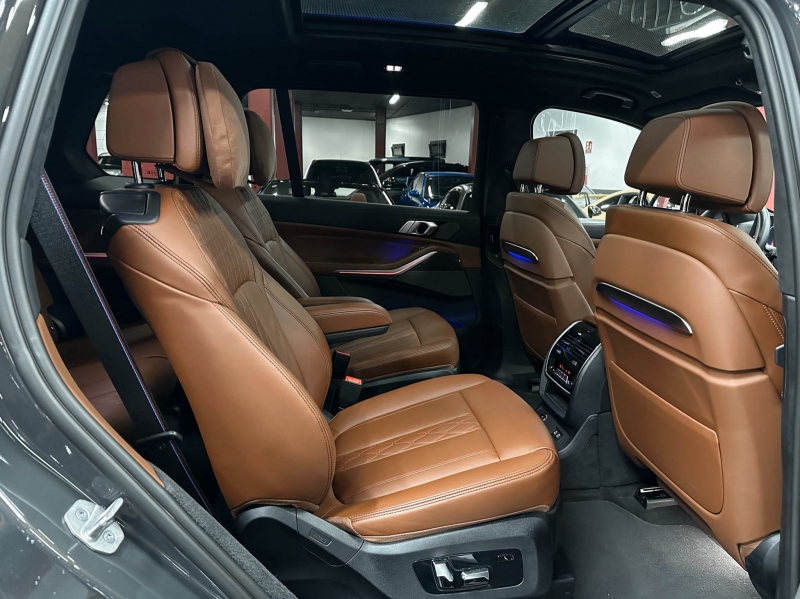 BMW X7 M60i X-Drive 530cv