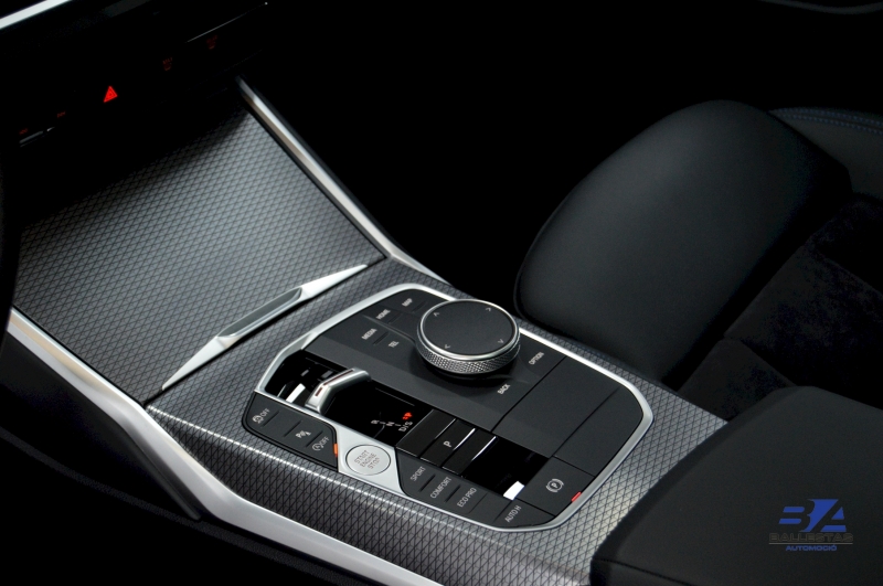 BMW 330i Touring 258CV