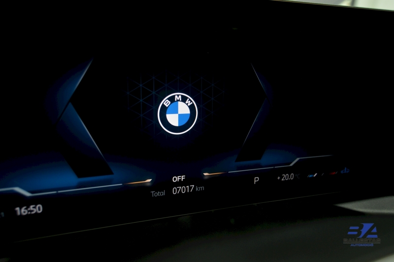 BMW 330i Touring 258CV