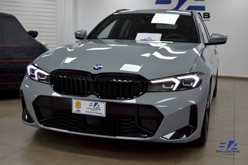 BMW 330i Touring 258CV
