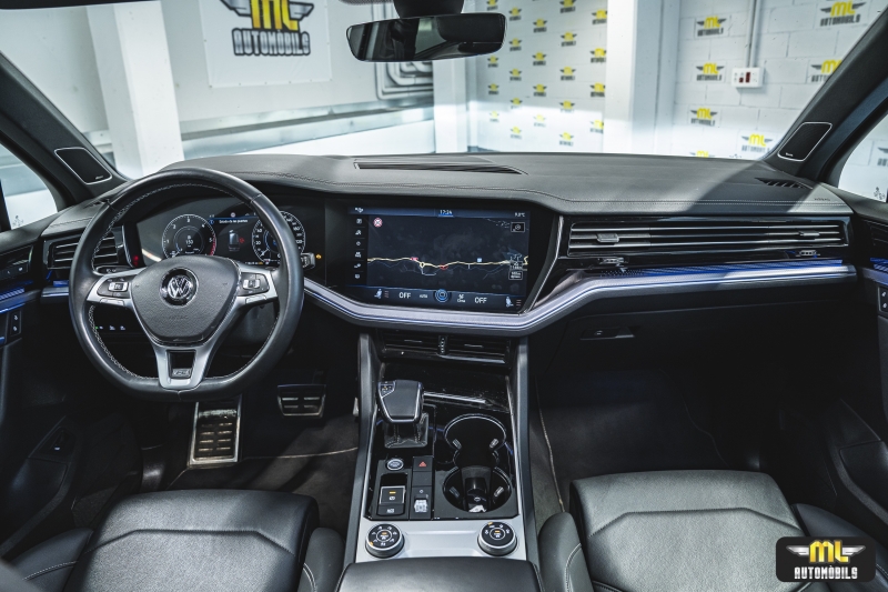 Volkswagen Touareg R-Line 3.0 V6 TDI 4MOTION Tiptronic