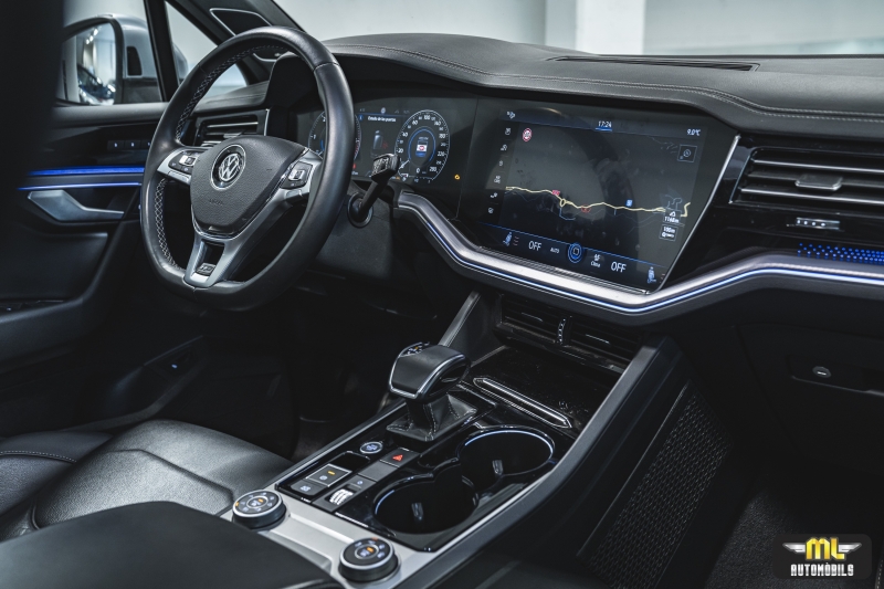 Volkswagen Touareg R-Line 3.0 V6 TDI 4MOTION Tiptronic