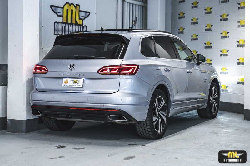 Volkswagen Touareg R-Line 3.0 V6 TDI 4MOTION Tiptronic