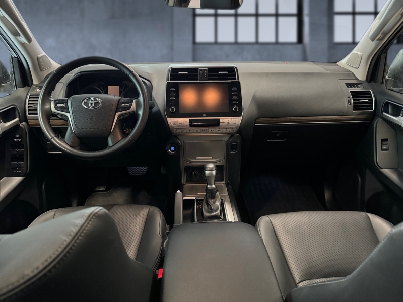 Toyota Land Cruiser 5p 2.8D 204 CV