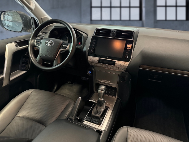 Toyota Land Cruiser 5p 2.8D 204 CV