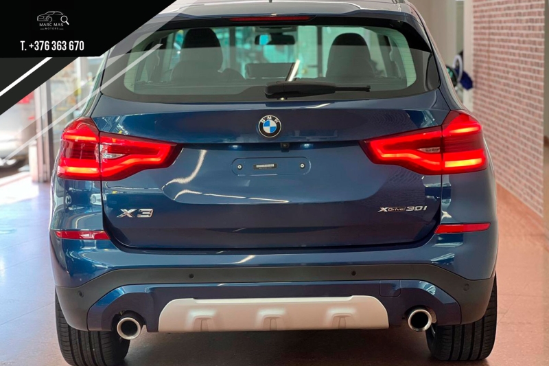 BMW X3 xDrive30i
