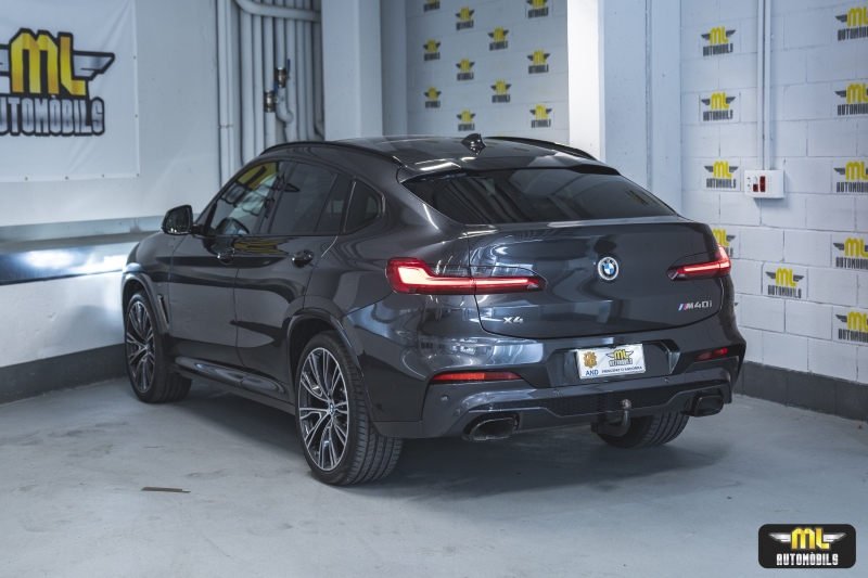BMW X4 M40i