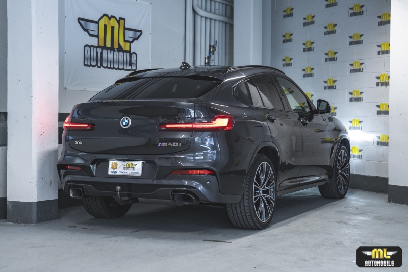 BMW X4 M40i