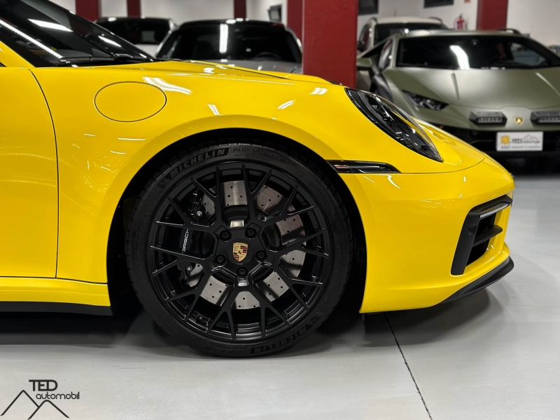 Porsche 992 Cabriolet Carrera 4 GTS 480cv