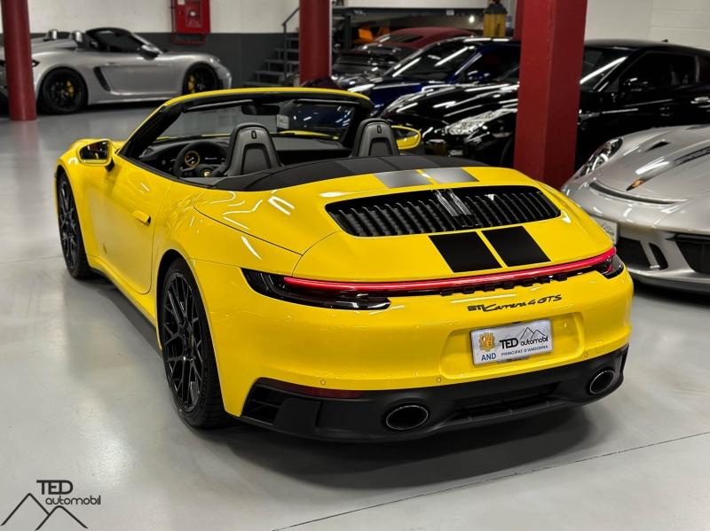 Porsche 992 Cabriolet Carrera 4 GTS 480cv