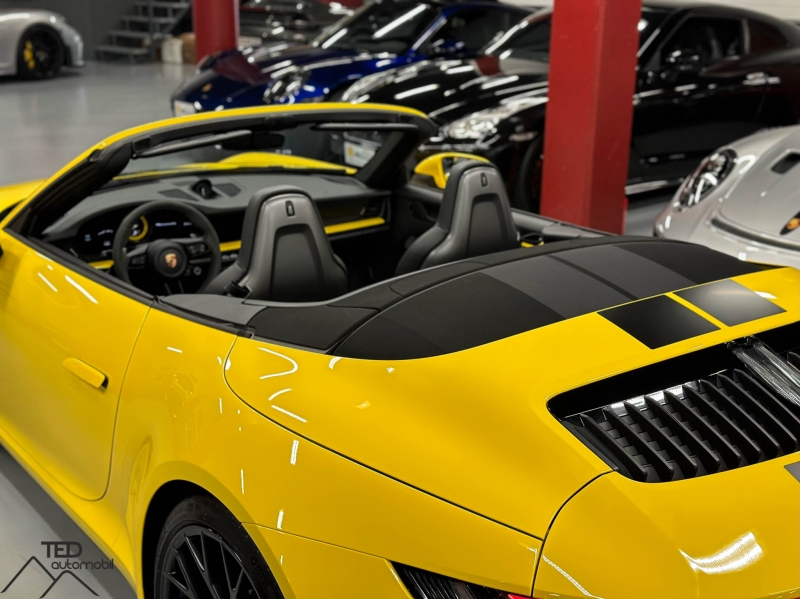 Porsche 992 Cabriolet Carrera 4 GTS 480cv