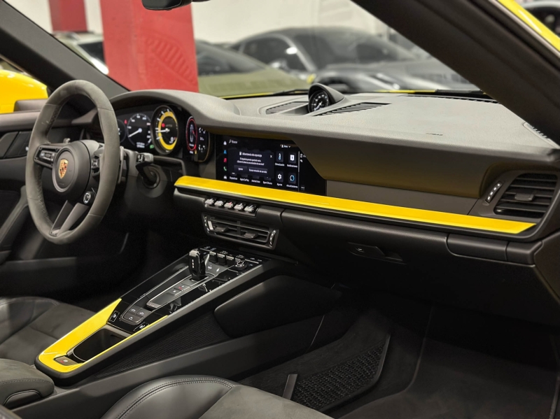 Porsche 992 Cabriolet Carrera 4 GTS 480cv