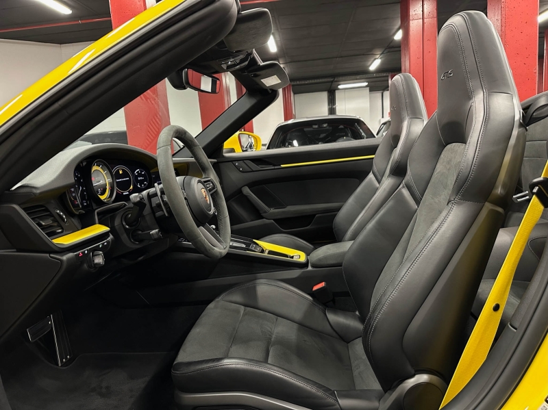 Porsche 992 Cabriolet Carrera 4 GTS 480cv