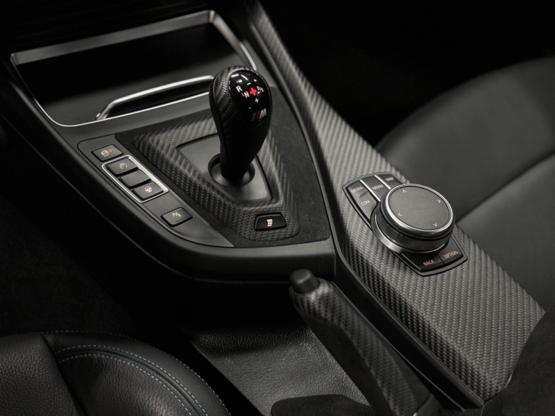 BMW M2 Competition 410cv DKG