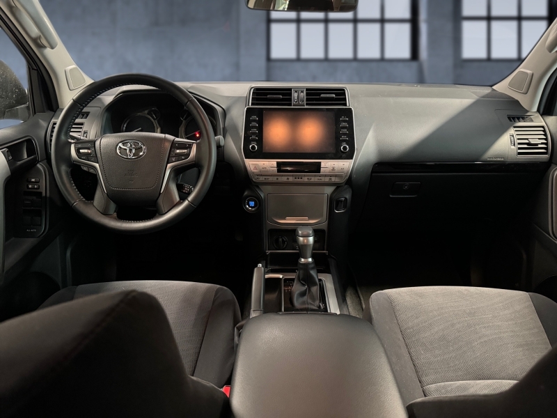 Toyota Land Cruiser 7p 2.8D 204 CV