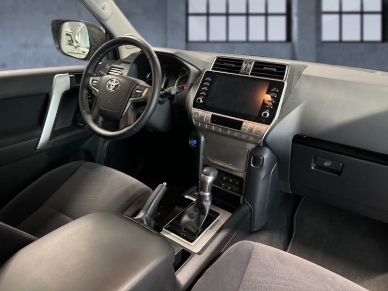 Toyota Land Cruiser 7p 2.8D 204 CV