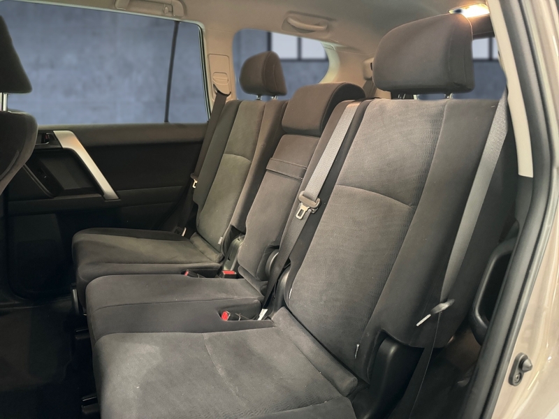 Toyota Land Cruiser 7p 2.8D 204 CV