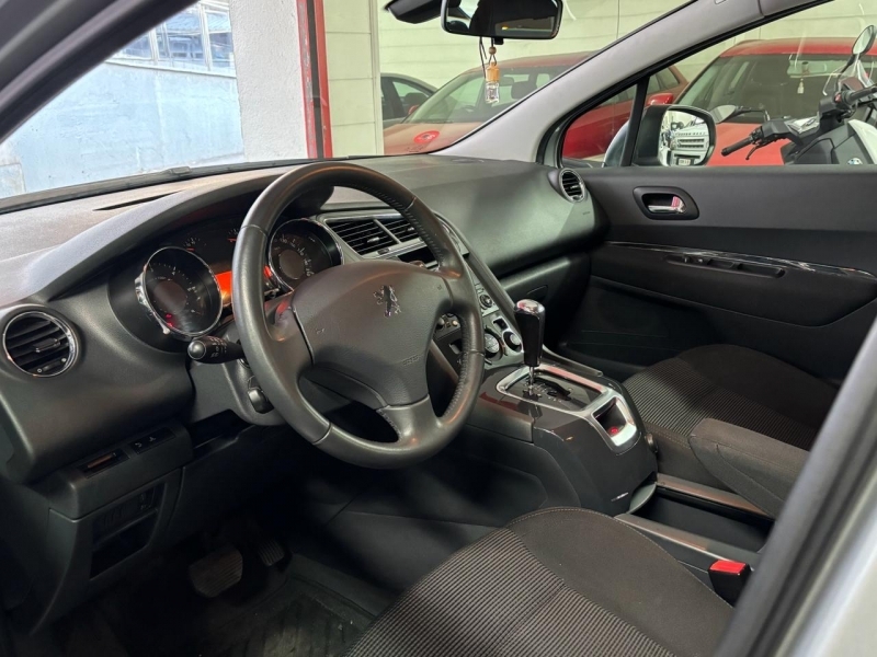 PEUGEOT 5008 2.0 HDI AUTO.
