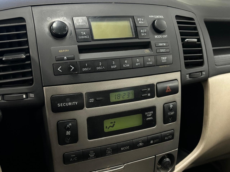 TOYOTA COROLLA VERSO D-4D