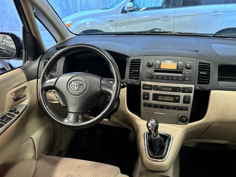 TOYOTA COROLLA VERSO D-4D